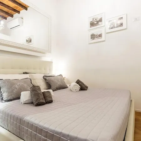 Scala Charming Flat Róma